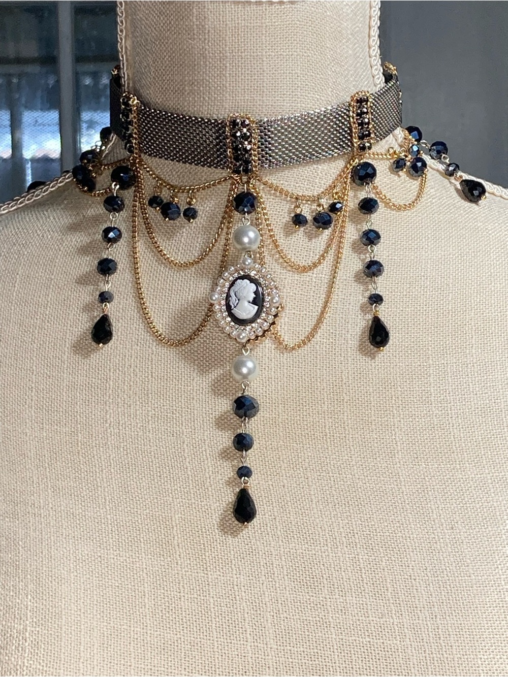 Victorian Cameo Draped Choker Necklace in Black and Gold